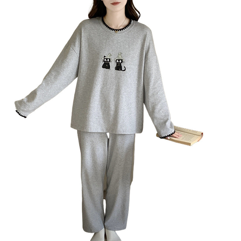 Round neck pullover can be worn on home clothes