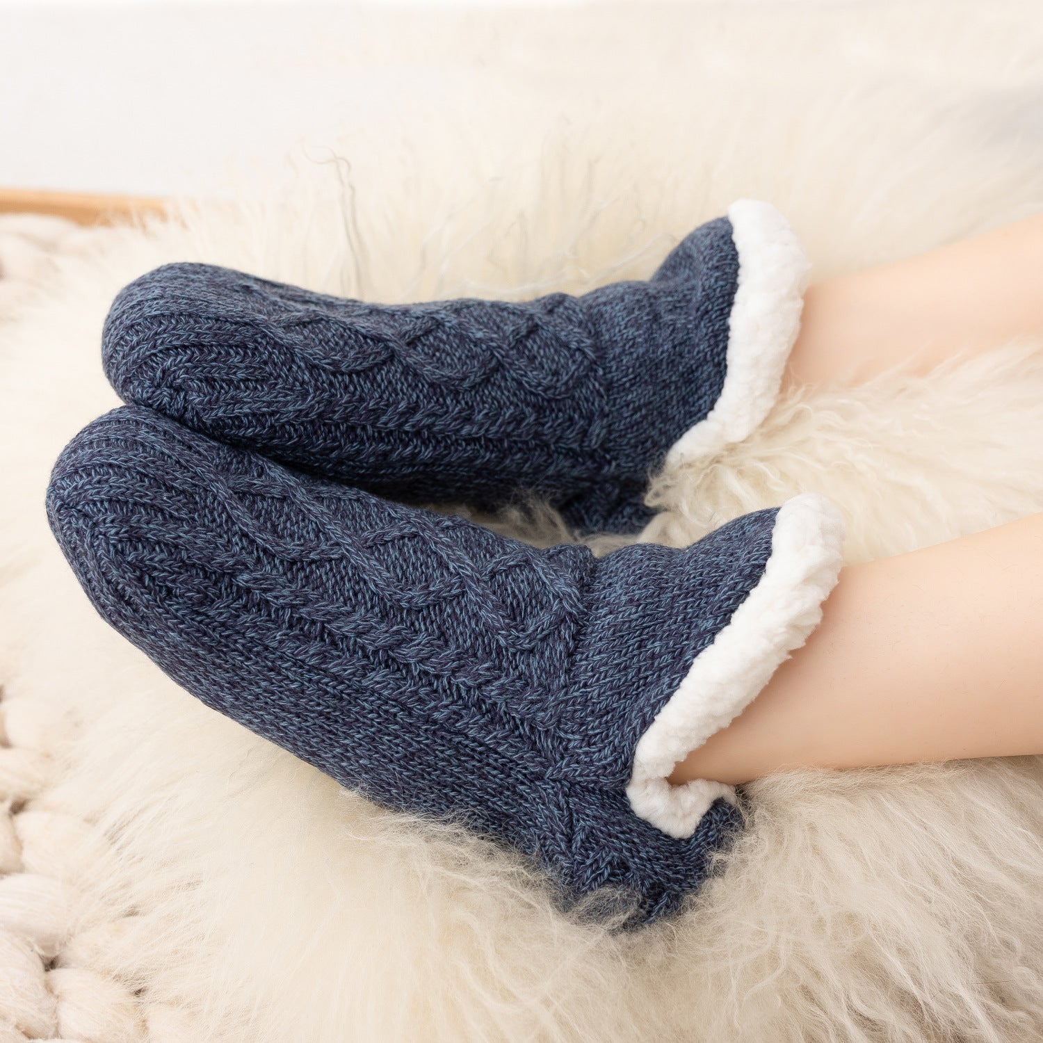 Winter Thickened Fleece Home Floor Socks Warm Fleece Insulated Unisex Adult Dot Glue Socks Indoor Slipper Socks