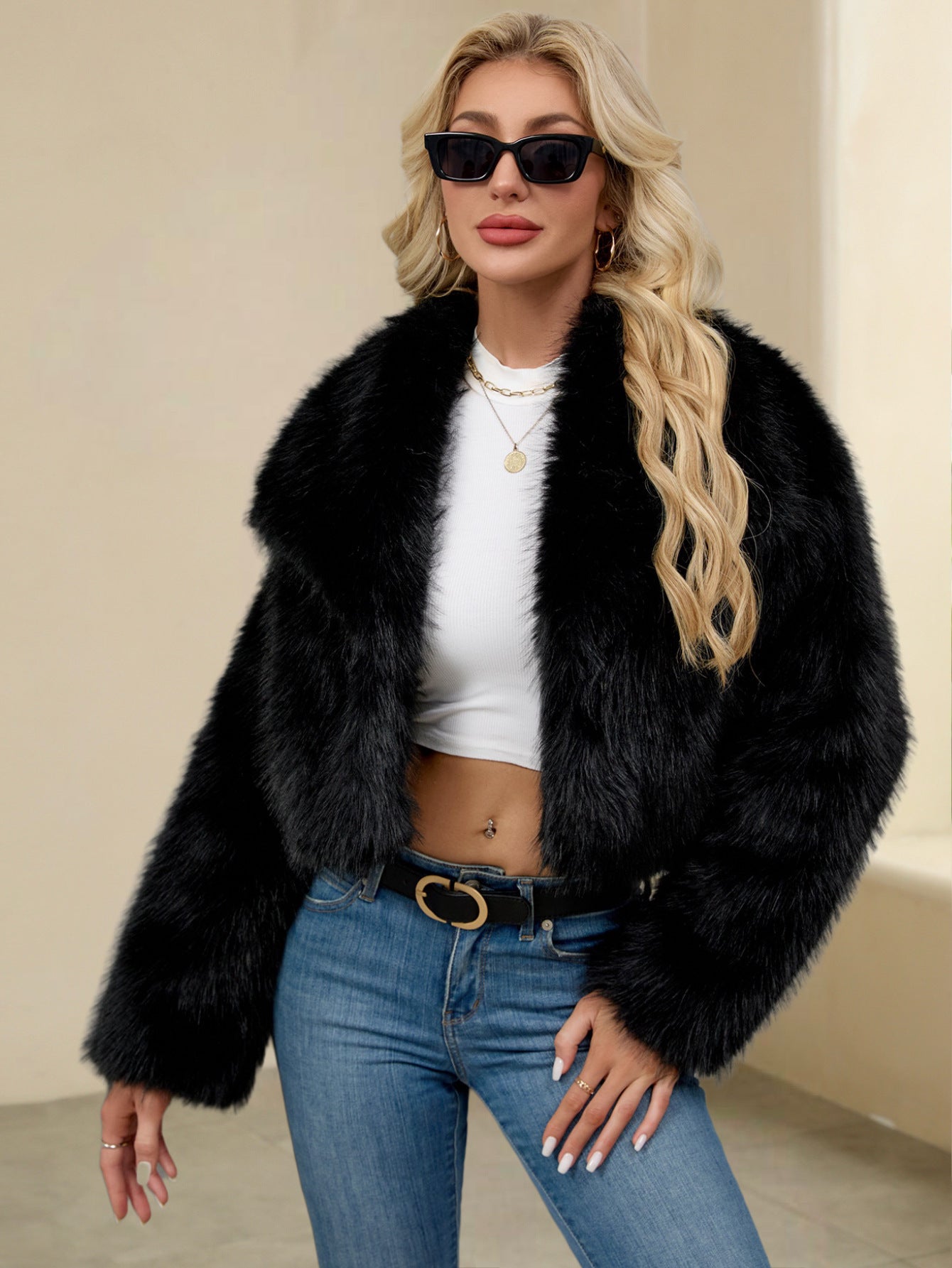 Faux Fur Flared Collar Women's Short Faux Fur Coat