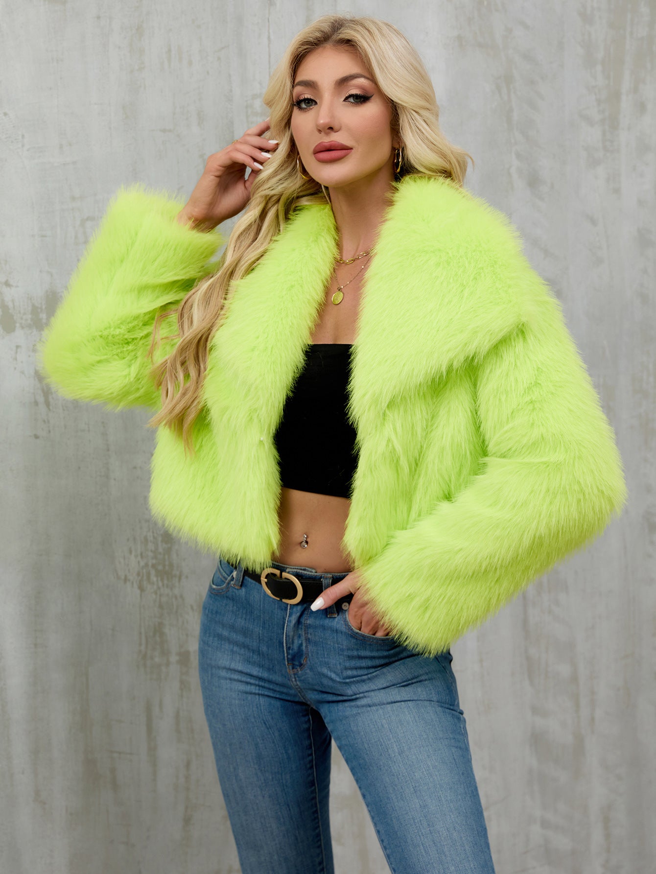 Faux Fur Flared Collar Women's Short Faux Fur Coat