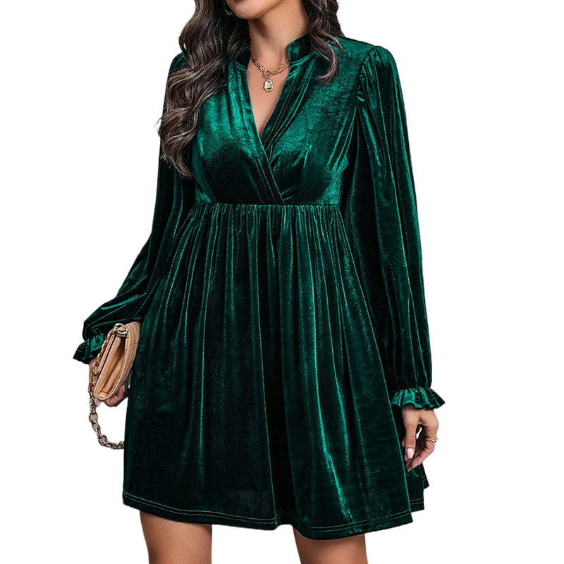 Short skirt loose green velvet dress