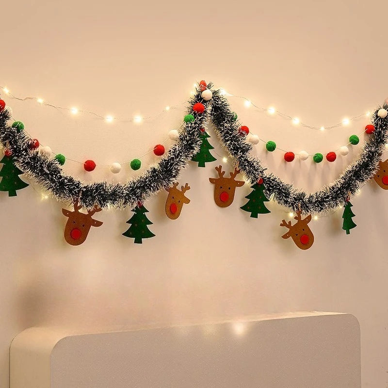 Christmas decorations, tree ornaments, indoor LED lights, pictures, background walls, atmosphere, scenes, decorations and flags.