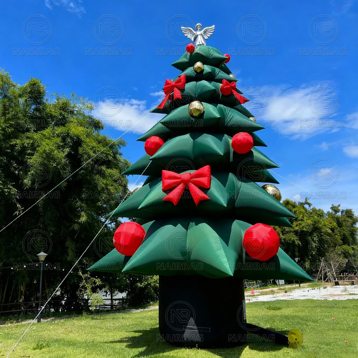 Giant Inflatable Christmas Tree Xmas Tree Outdoor Advertising Cartoon 20ft 22ft 25ft 26ft 30ft 33ft Blow Up Christmas Tree Decor