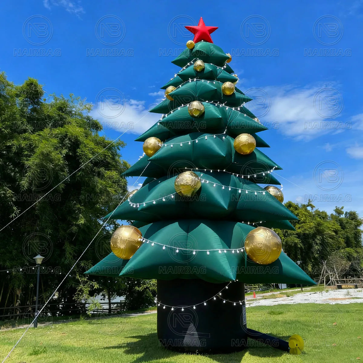 Giant Inflatable Christmas Tree Xmas Tree Outdoor Advertising Cartoon 20ft 22ft 25ft 26ft 30ft 33ft Blow Up Christmas Tree Decor