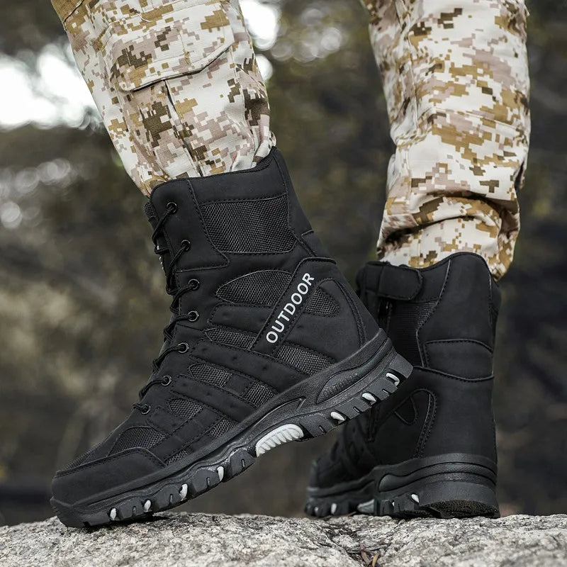 New Men's Boots Fashion Outdoor Men Hiking Boots High Top Breathable Men Desert Combat Ankle Boots Non-slip Motorcycle Boots