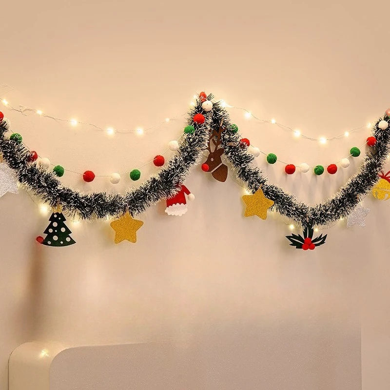 Christmas decorations, tree ornaments, indoor LED lights, pictures, background walls, atmosphere, scenes, decorations and flags.